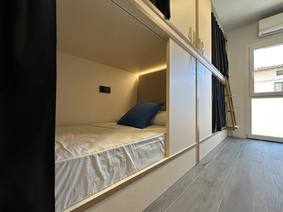Literas de la habitación compartida mixta