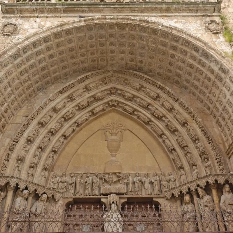 Portada gótica de la catedral de El Burgo de Osma